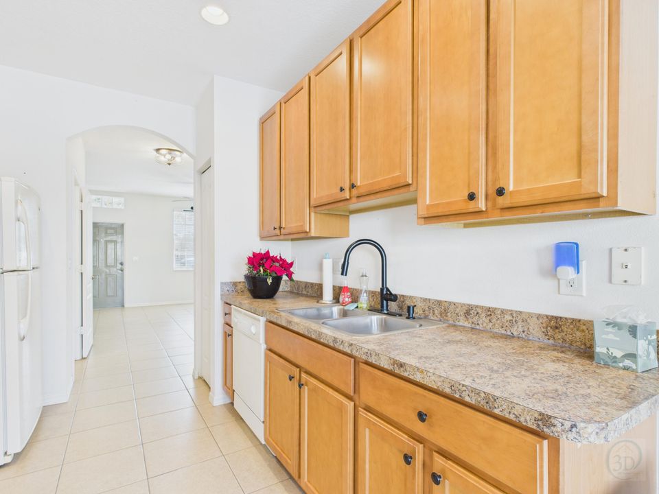 En Venta: $259,000 (3 camas, 2 baños, 1353 Pies cuadrados)