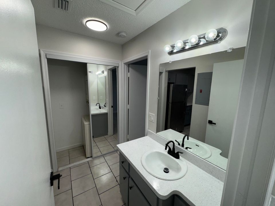 出租: $1,600 (1 贝兹, 1 浴室, 598 平方英尺)