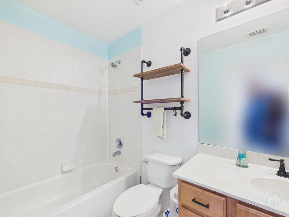 En Venta: $259,000 (3 camas, 2 baños, 1353 Pies cuadrados)