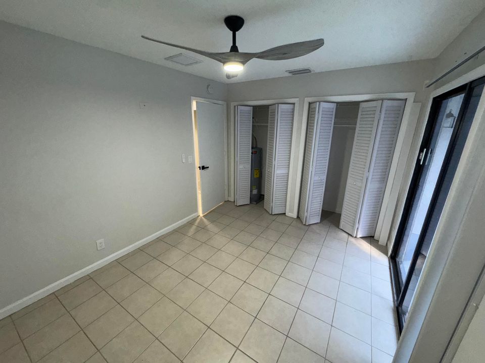 出租: $1,600 (1 贝兹, 1 浴室, 598 平方英尺)