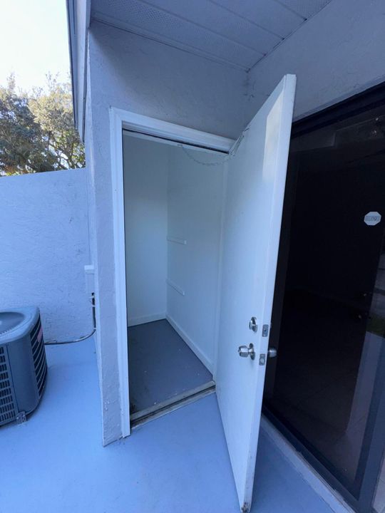 出租: $1,600 (1 贝兹, 1 浴室, 598 平方英尺)