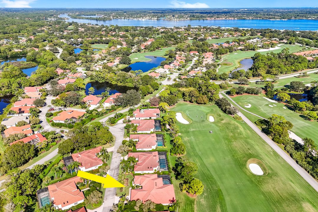 En Venta: $1,125,000 (3 camas, 3 baños, 3051 Pies cuadrados)