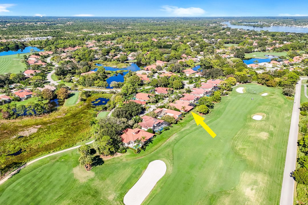 En Venta: $1,125,000 (3 camas, 3 baños, 3051 Pies cuadrados)