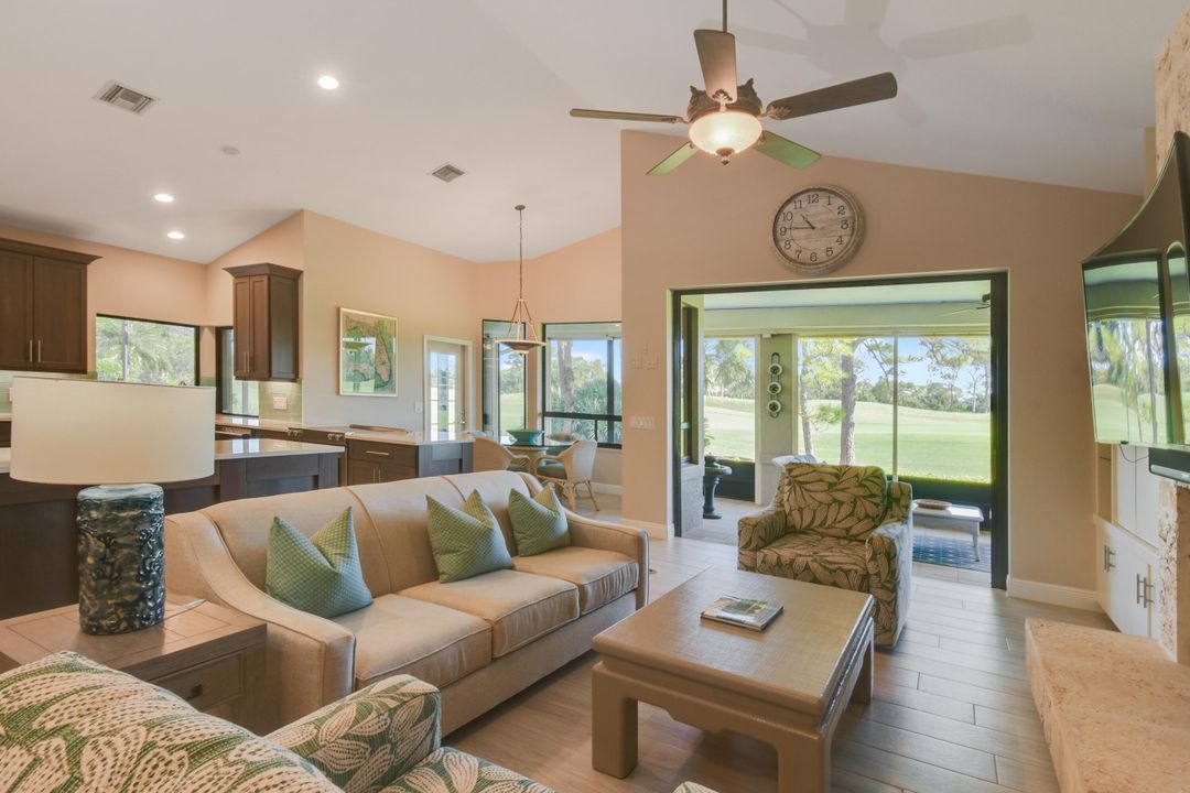 En Venta: $1,125,000 (3 camas, 3 baños, 3051 Pies cuadrados)