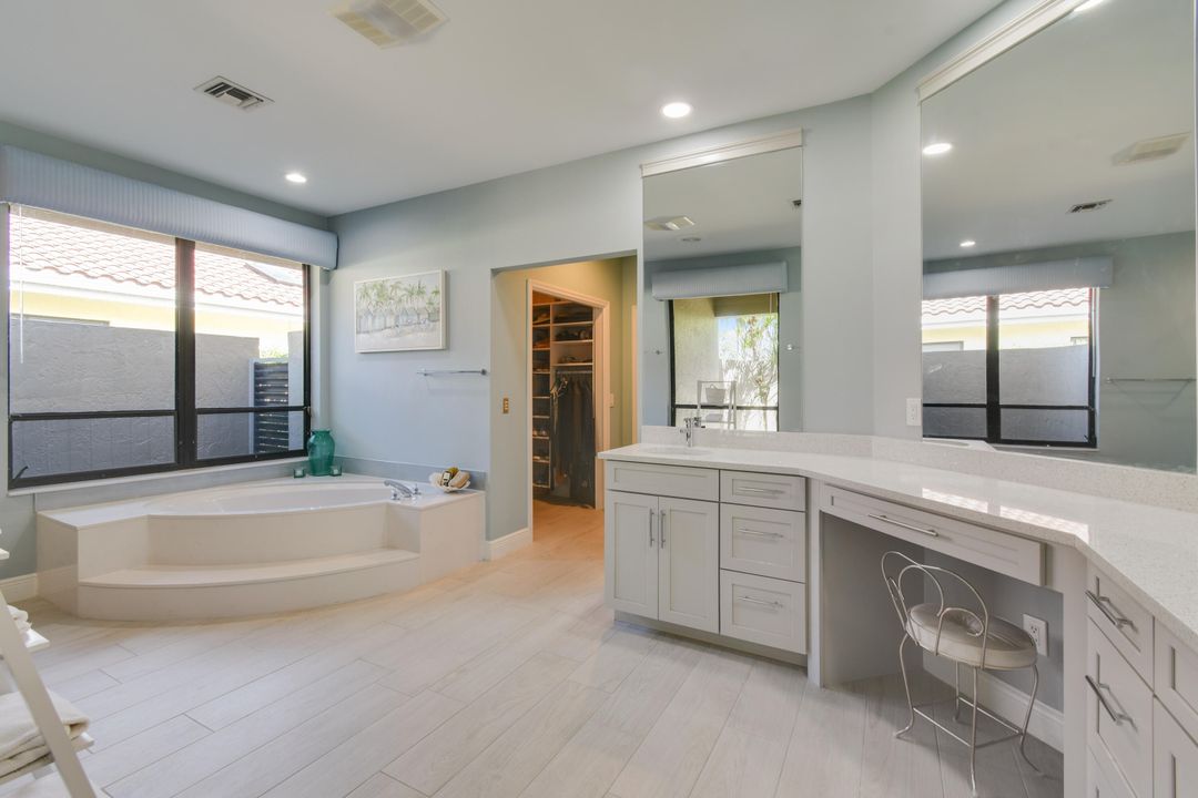 En Venta: $1,125,000 (3 camas, 3 baños, 3051 Pies cuadrados)