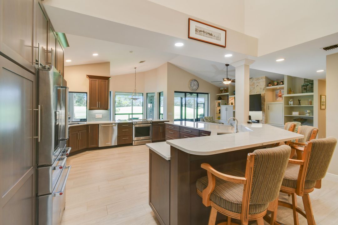 En Venta: $1,125,000 (3 camas, 3 baños, 3051 Pies cuadrados)