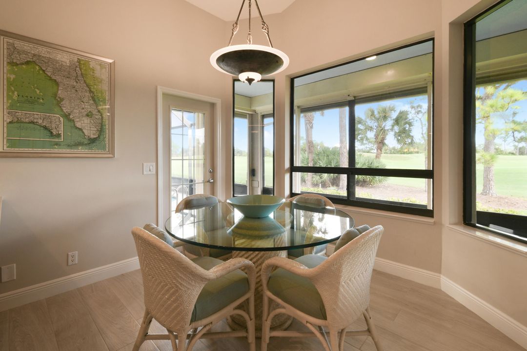 En Venta: $1,125,000 (3 camas, 3 baños, 3051 Pies cuadrados)