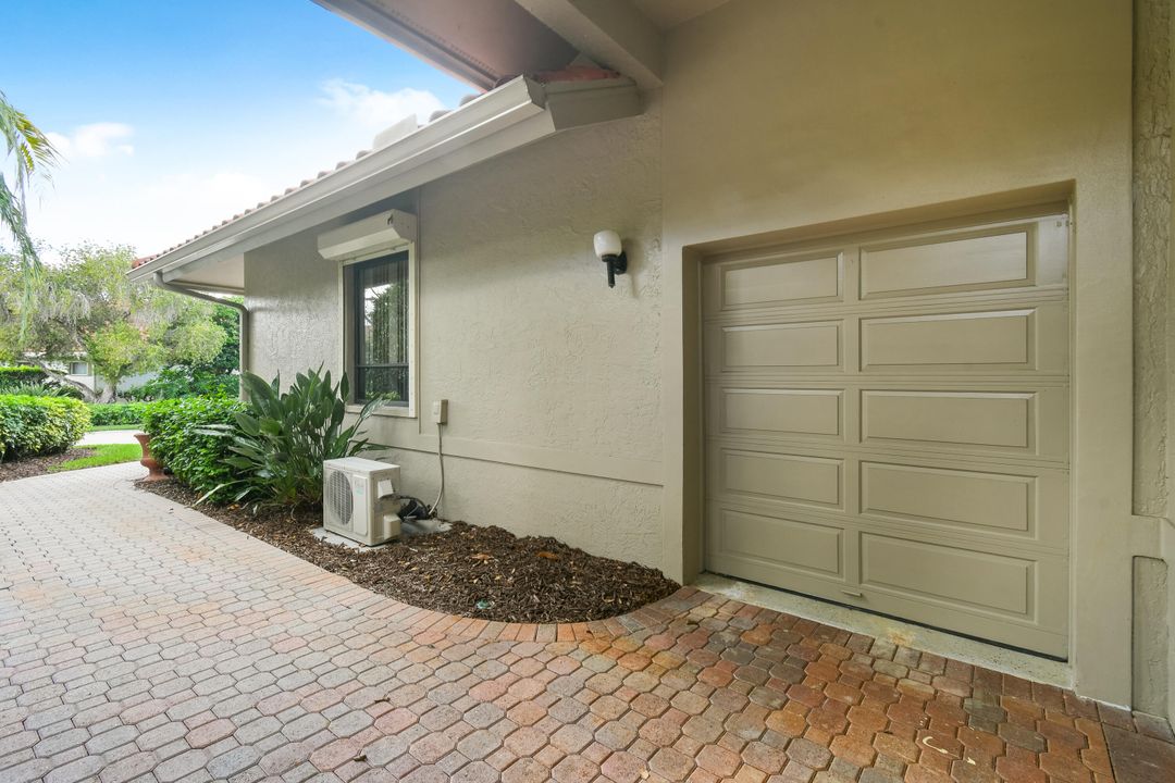 En Venta: $1,125,000 (3 camas, 3 baños, 3051 Pies cuadrados)