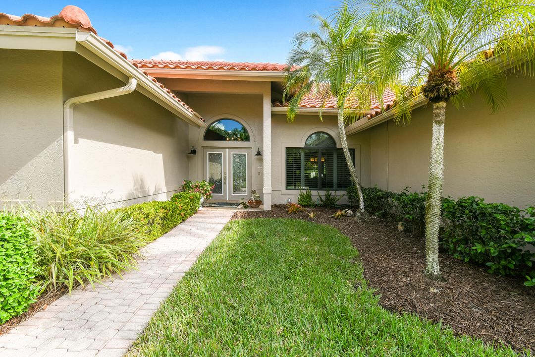 En Venta: $1,125,000 (3 camas, 3 baños, 3051 Pies cuadrados)