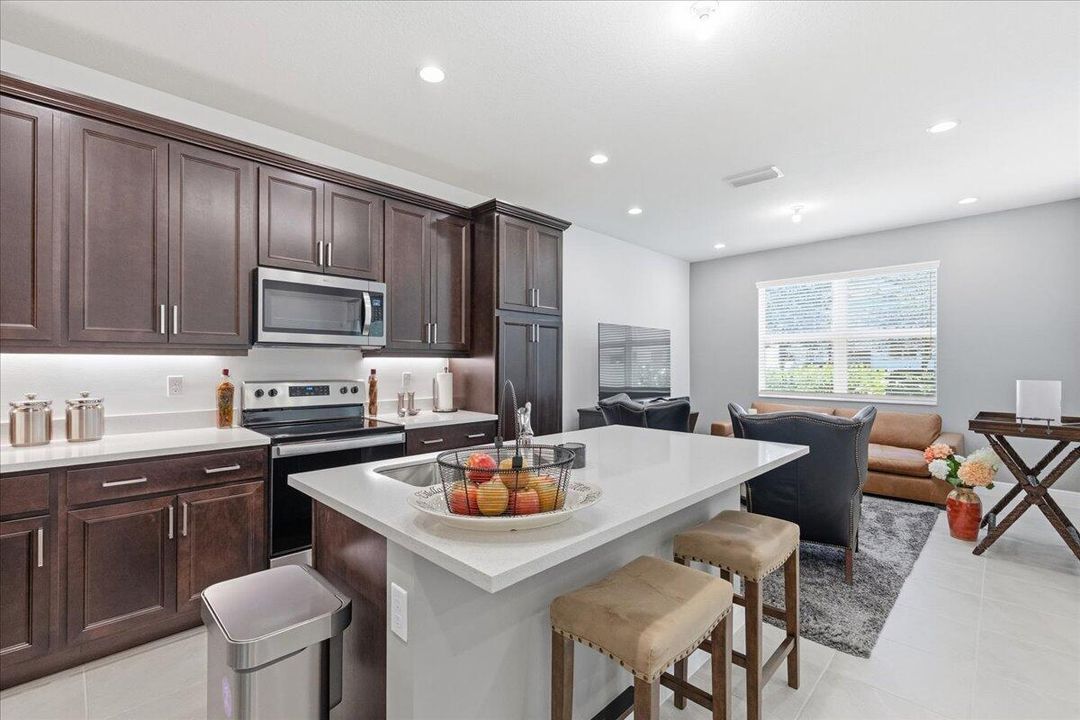 En Venta: $575,000 (3 camas, 2 baños, 1842 Pies cuadrados)