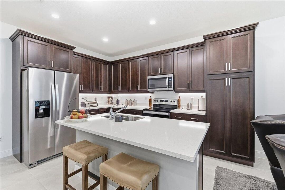 En Venta: $575,000 (3 camas, 2 baños, 1842 Pies cuadrados)