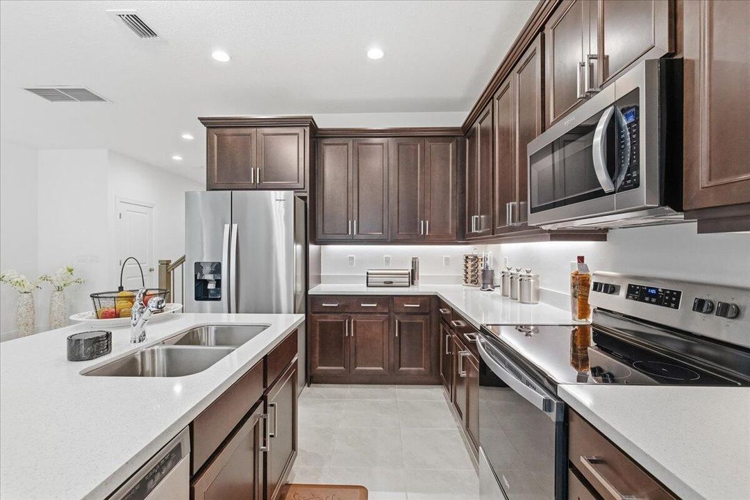 En Venta: $575,000 (3 camas, 2 baños, 1842 Pies cuadrados)