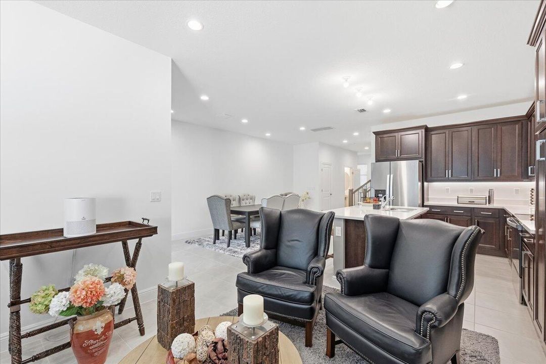 En Venta: $575,000 (3 camas, 2 baños, 1842 Pies cuadrados)