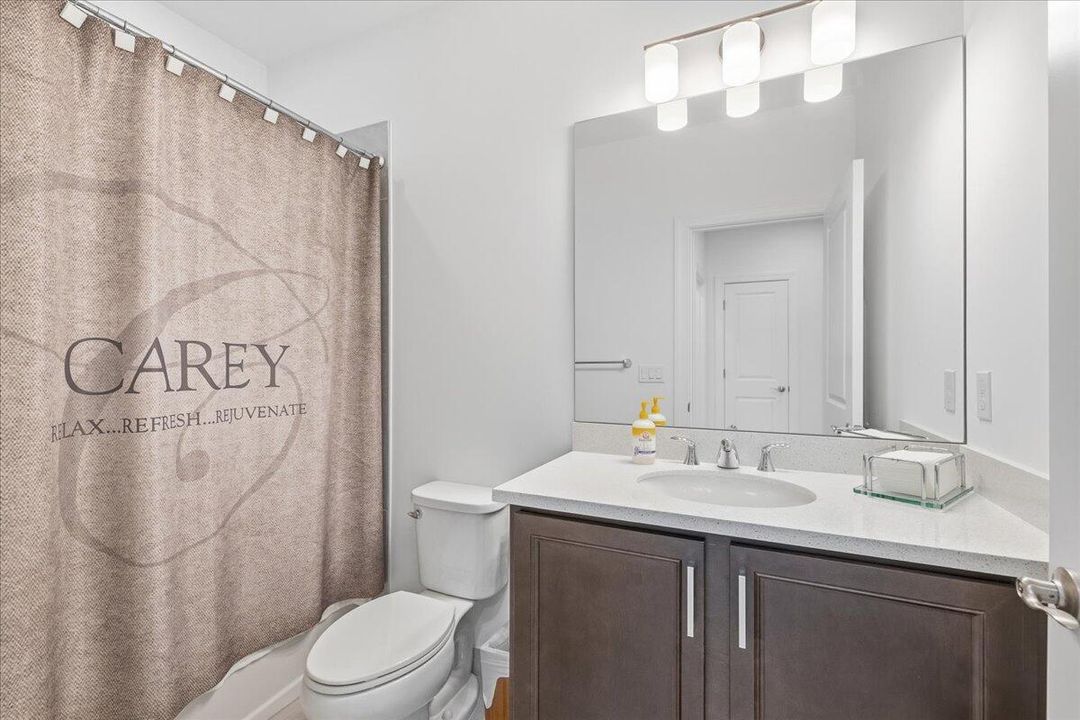 En Venta: $575,000 (3 camas, 2 baños, 1842 Pies cuadrados)