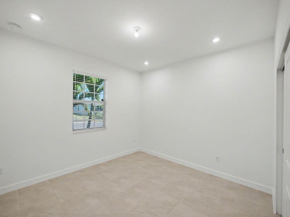 待售: $515,000 (4 贝兹, 2 浴室, 1894 平方英尺)