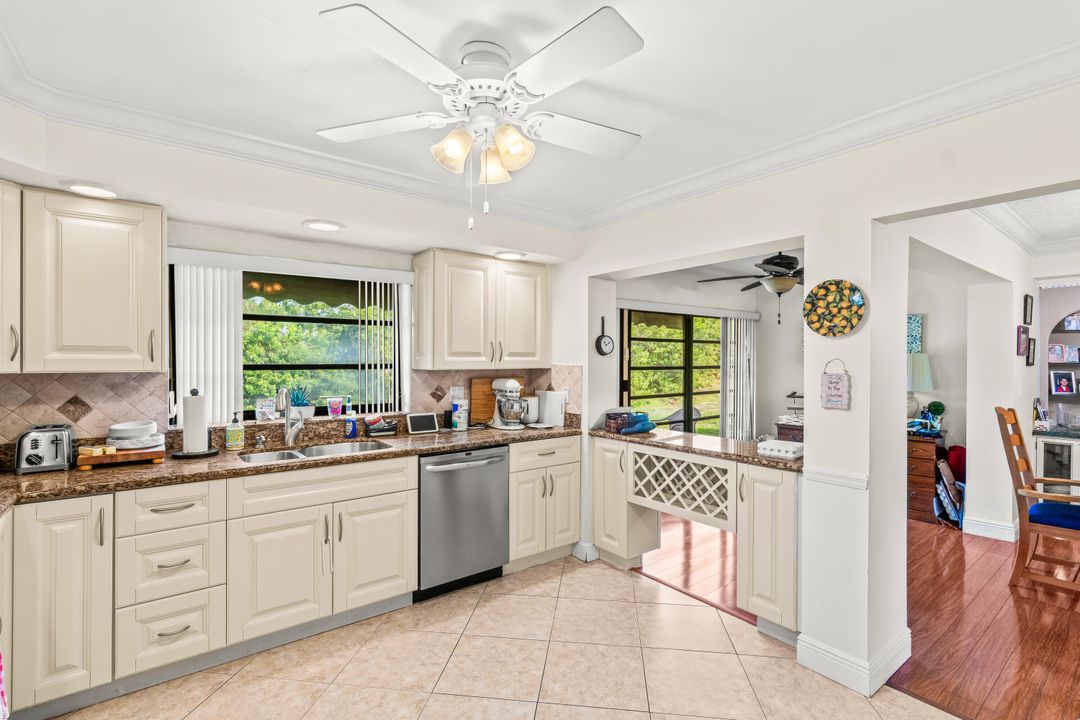 待售: $209,000 (2 贝兹, 2 浴室, 1400 平方英尺)