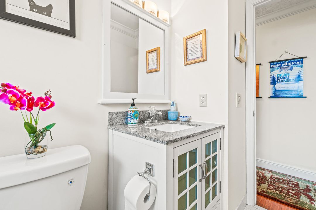 待售: $209,000 (2 贝兹, 2 浴室, 1400 平方英尺)