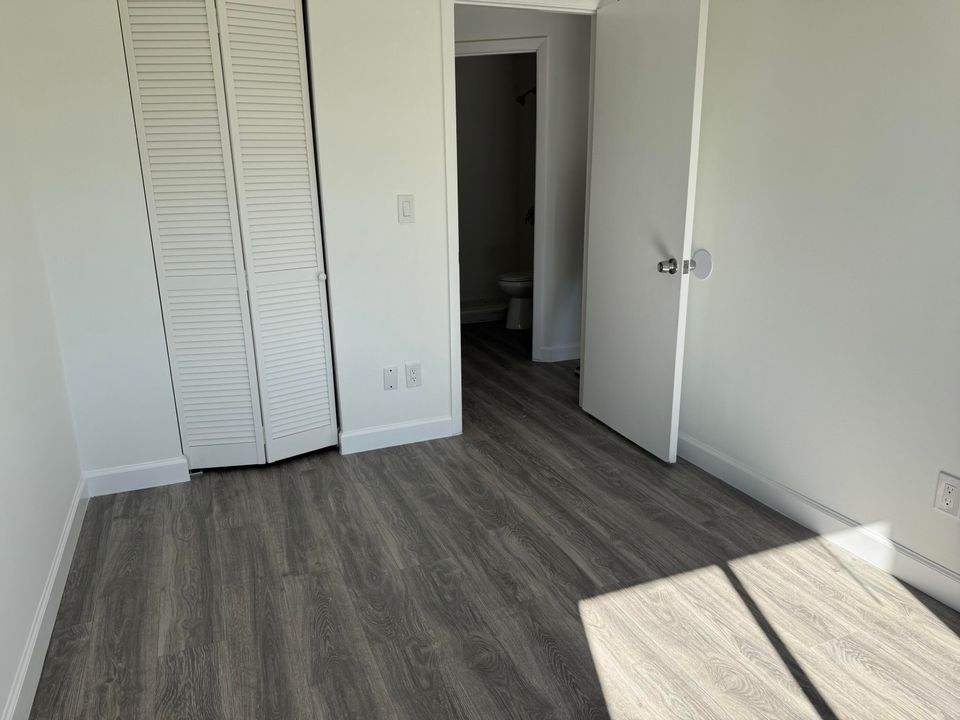 出租: $2,500 (3 贝兹, 2 浴室, 1242 平方英尺)