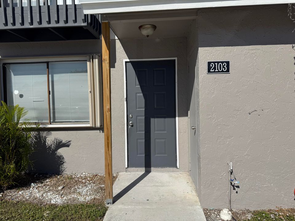 出租: $2,500 (3 贝兹, 2 浴室, 1242 平方英尺)