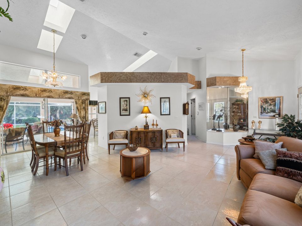 На продажу: $415,000 (3 спален, 2 ванн, 1839 Квадратных фут)