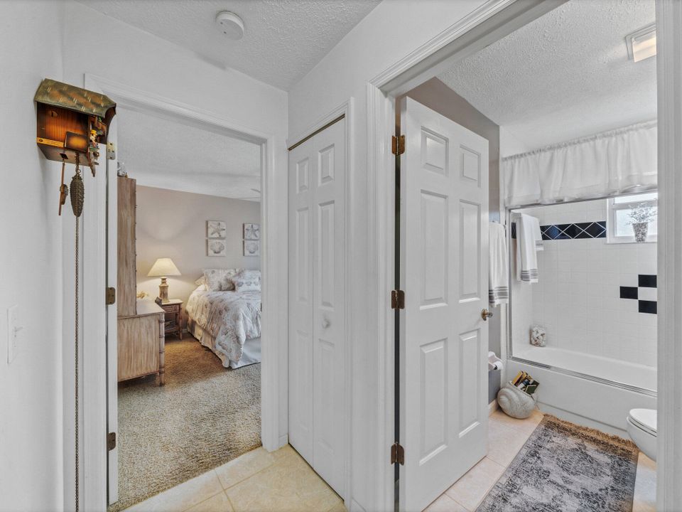 На продажу: $415,000 (3 спален, 2 ванн, 1839 Квадратных фут)