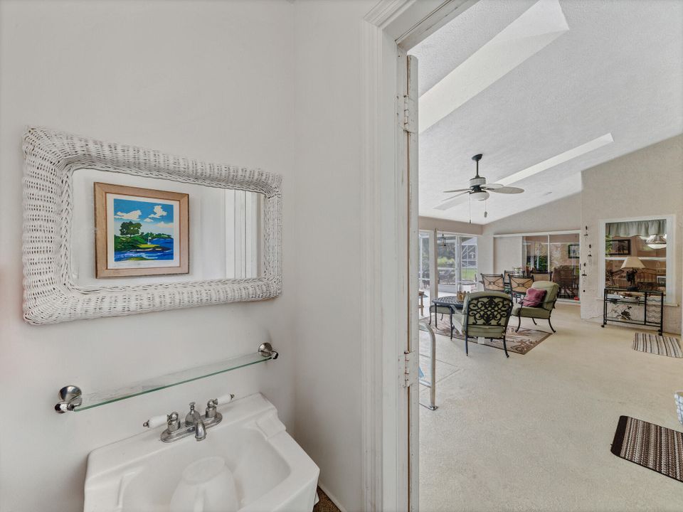 На продажу: $415,000 (3 спален, 2 ванн, 1839 Квадратных фут)