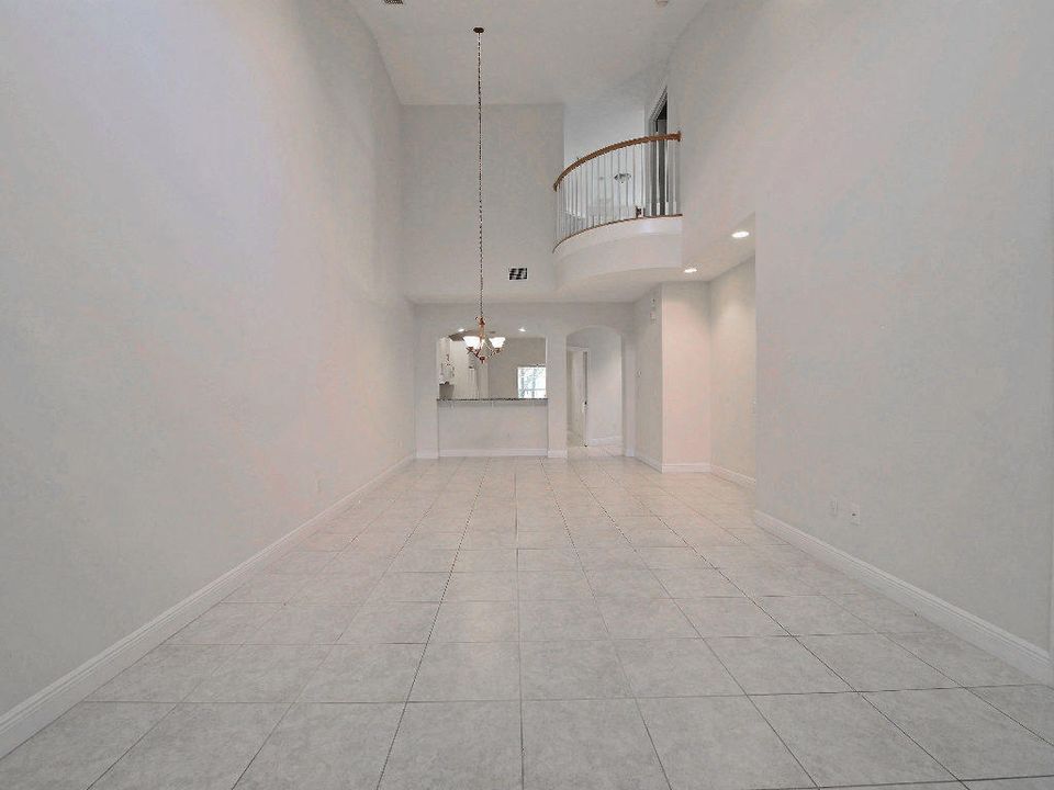 На продажу: $399,999 (3 спален, 2 ванн, 1894 Квадратных фут)