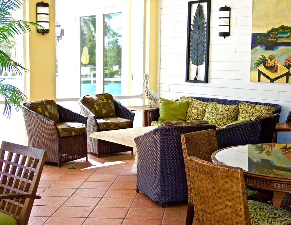 待售: $340,000 (2 贝兹, 2 浴室, 1735 平方英尺)