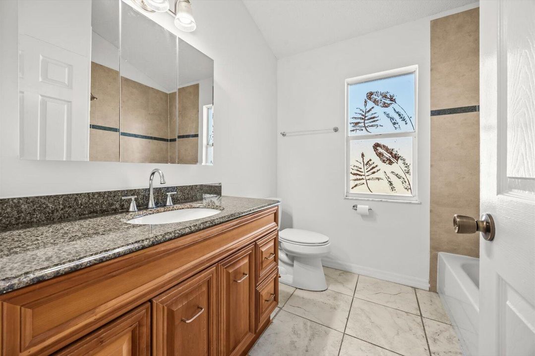 На продажу: $369,000 (3 спален, 2 ванн, 1504 Квадратных фут)