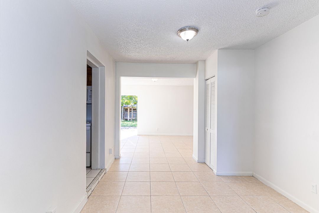 En Venta: $415,000 (3 camas, 2 baños, 1292 Pies cuadrados)