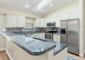 待售: $429,789 (3 贝兹, 3 浴室, 2460 平方英尺)