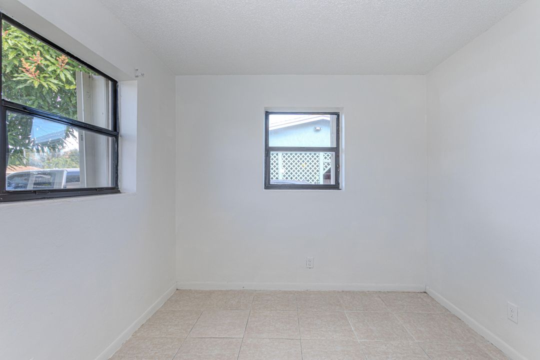 En Venta: $415,000 (3 camas, 2 baños, 1292 Pies cuadrados)