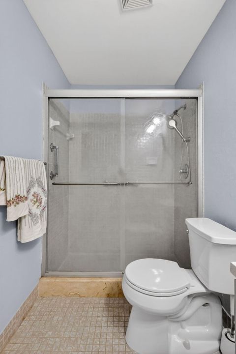 На продажу: $370,000 (2 спален, 2 ванн, 1527 Квадратных фут)