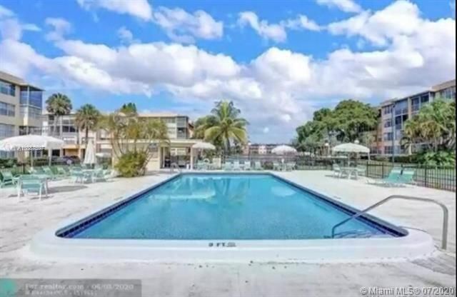 出租: $2,295 (2 贝兹, 2 浴室, 1040 平方英尺)