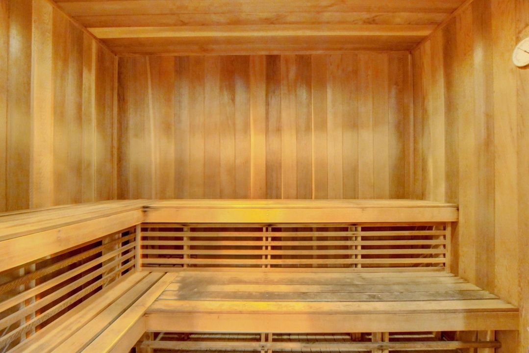 待售: $325,000 (3 贝兹, 2 浴室, 1298 平方英尺)