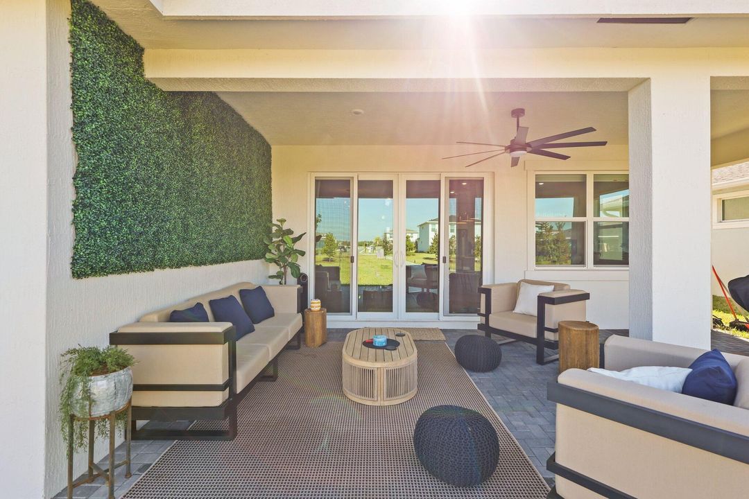 En Venta: $725,000 (4 camas, 3 baños, 2672 Pies cuadrados)