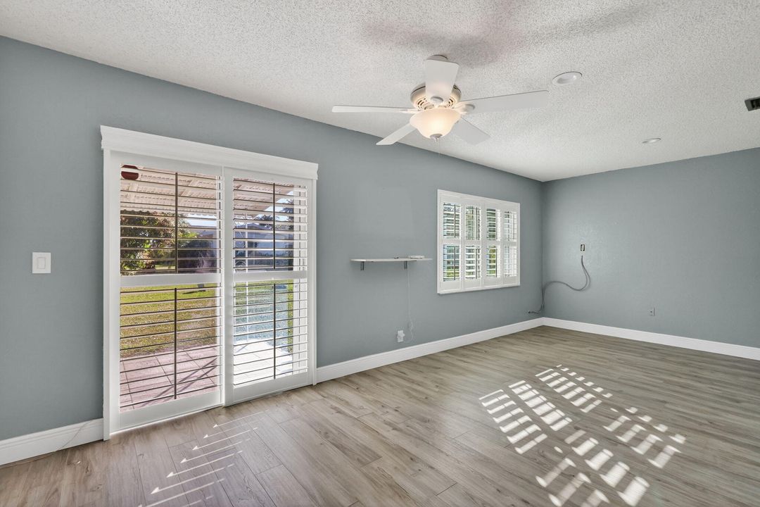 На продажу: $370,000 (2 спален, 2 ванн, 1527 Квадратных фут)