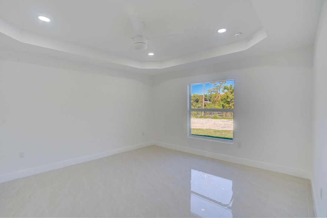 待售: $830,000 (4 贝兹, 3 浴室, 2160 平方英尺)