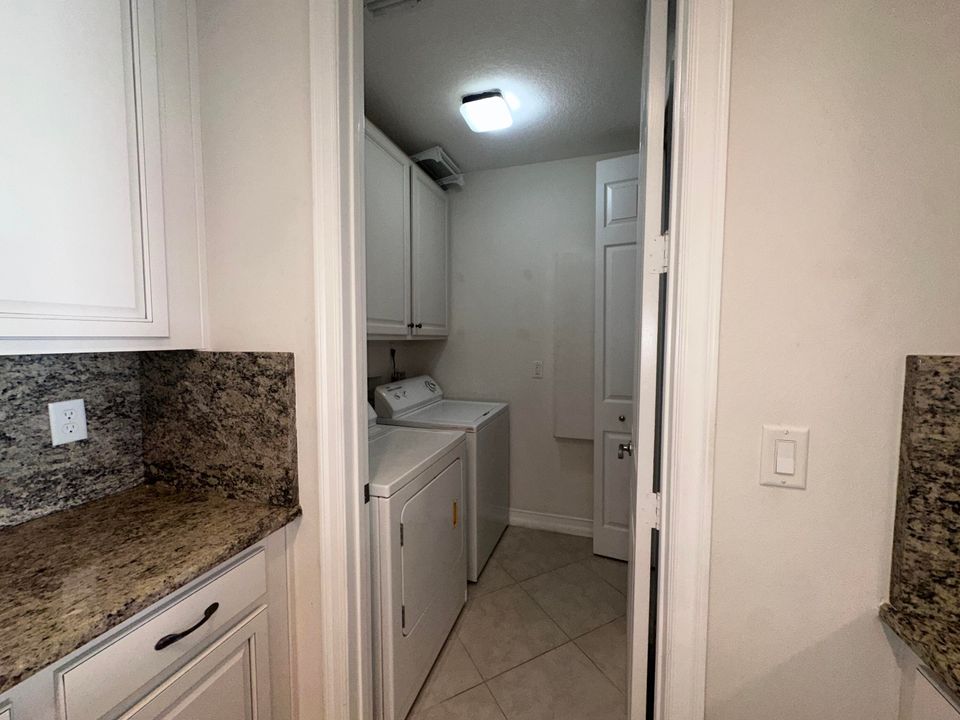 For Rent: $2,100 (2 beds, 2 baths, 1209 Square Feet)
