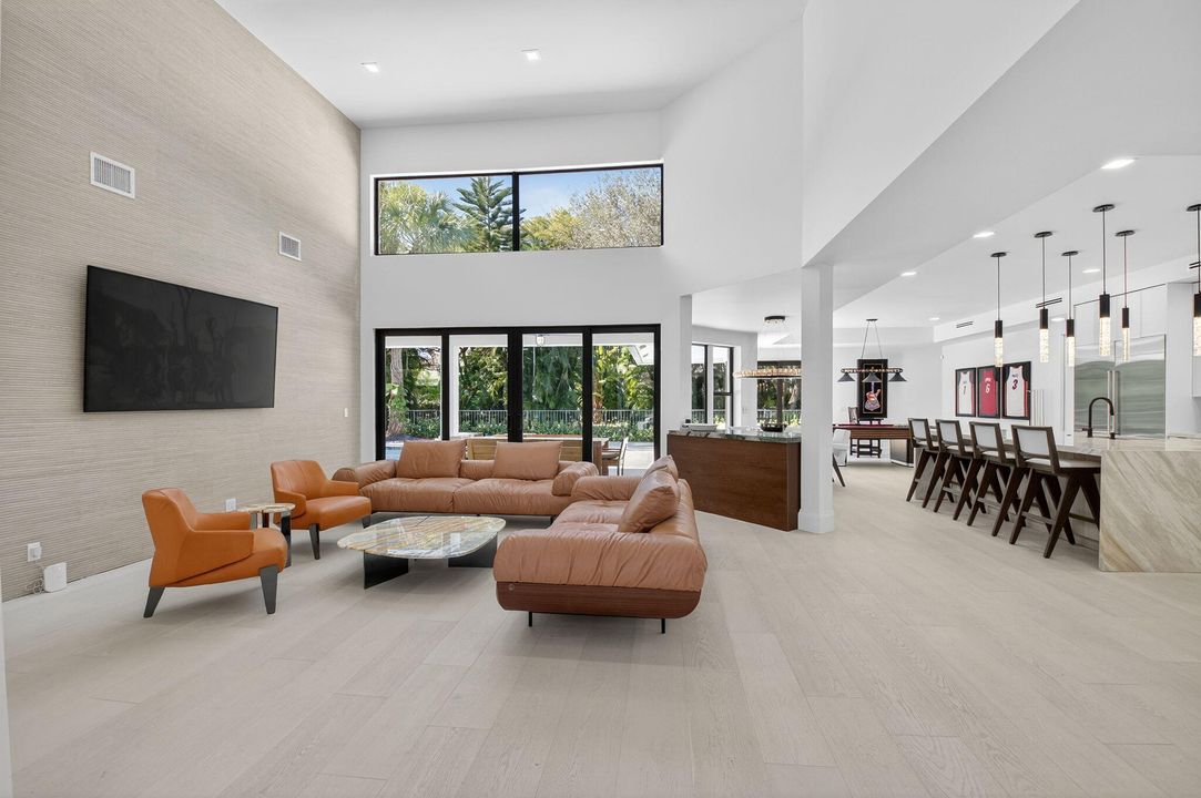 En Venta: $3,999,999 (5 camas, 3 baños, 3407 Pies cuadrados)