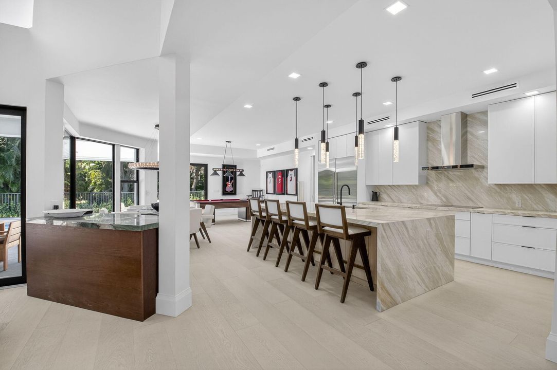 En Venta: $3,999,999 (5 camas, 3 baños, 3407 Pies cuadrados)