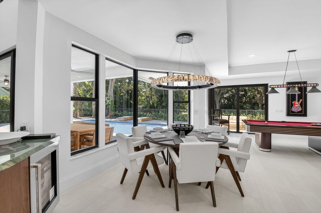 En Venta: $3,999,999 (5 camas, 3 baños, 3407 Pies cuadrados)