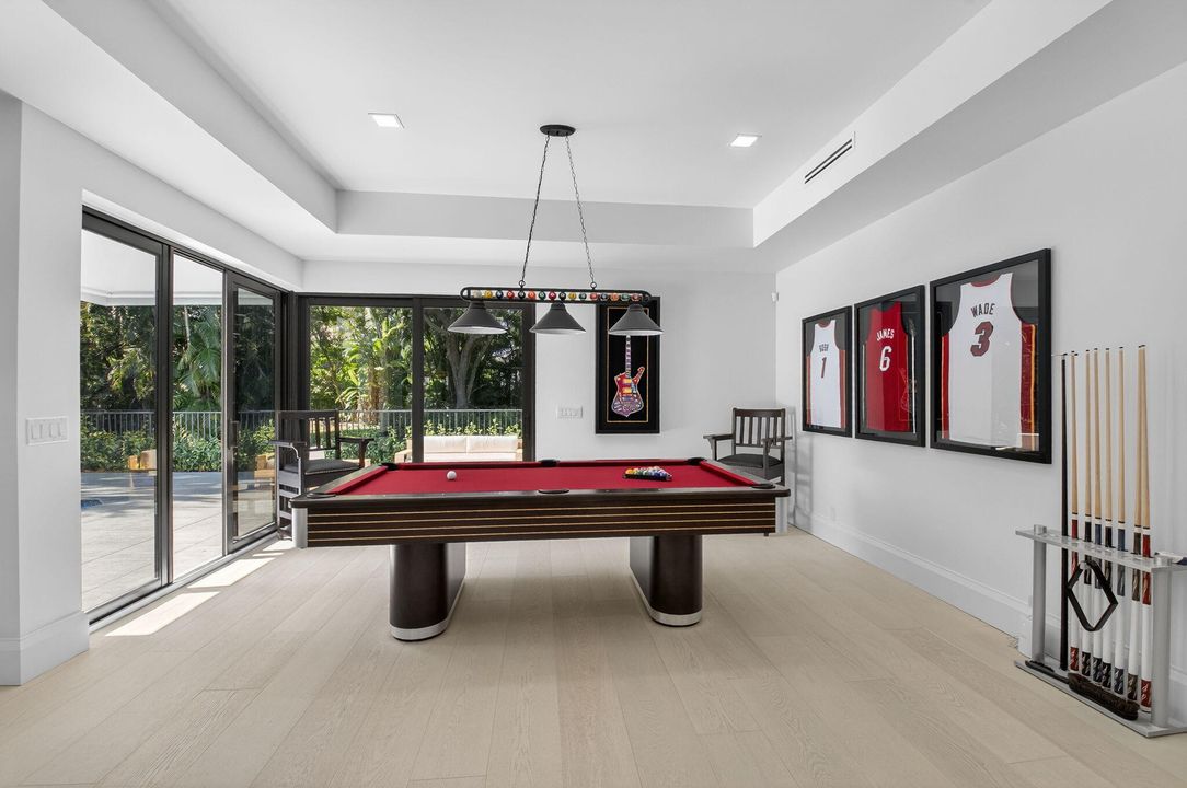 En Venta: $3,999,999 (5 camas, 3 baños, 3407 Pies cuadrados)