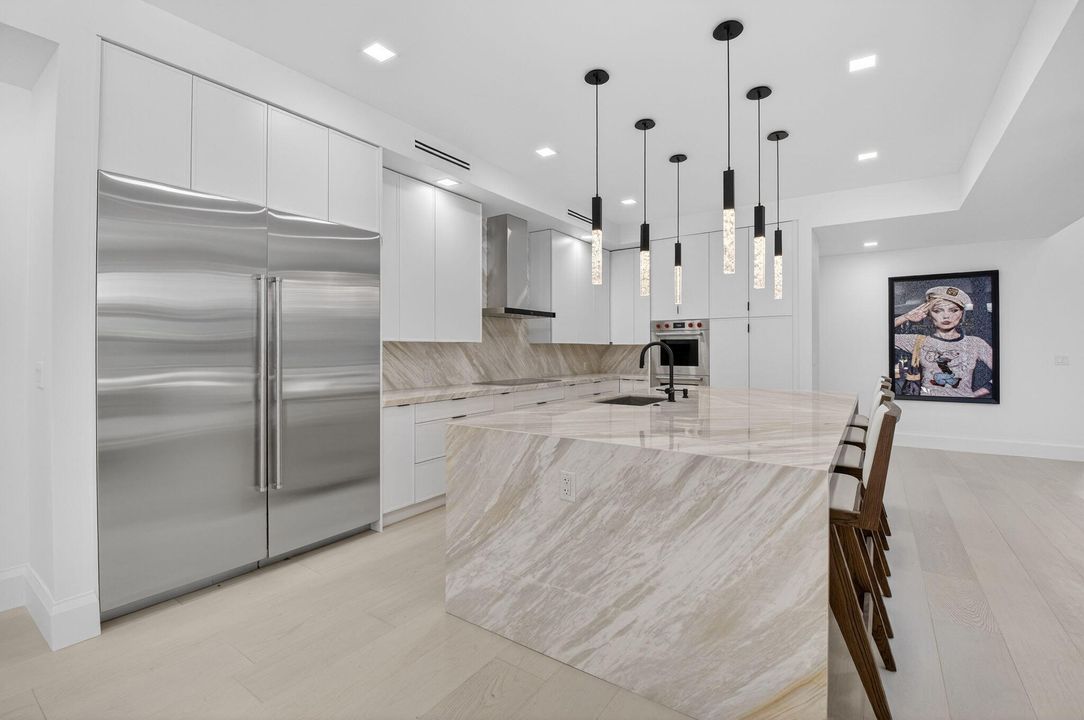 En Venta: $3,999,999 (5 camas, 3 baños, 3407 Pies cuadrados)