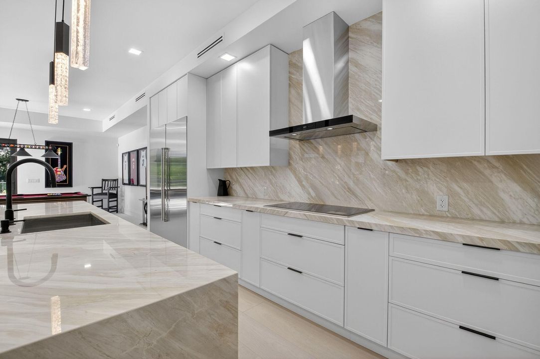 En Venta: $3,999,999 (5 camas, 3 baños, 3407 Pies cuadrados)