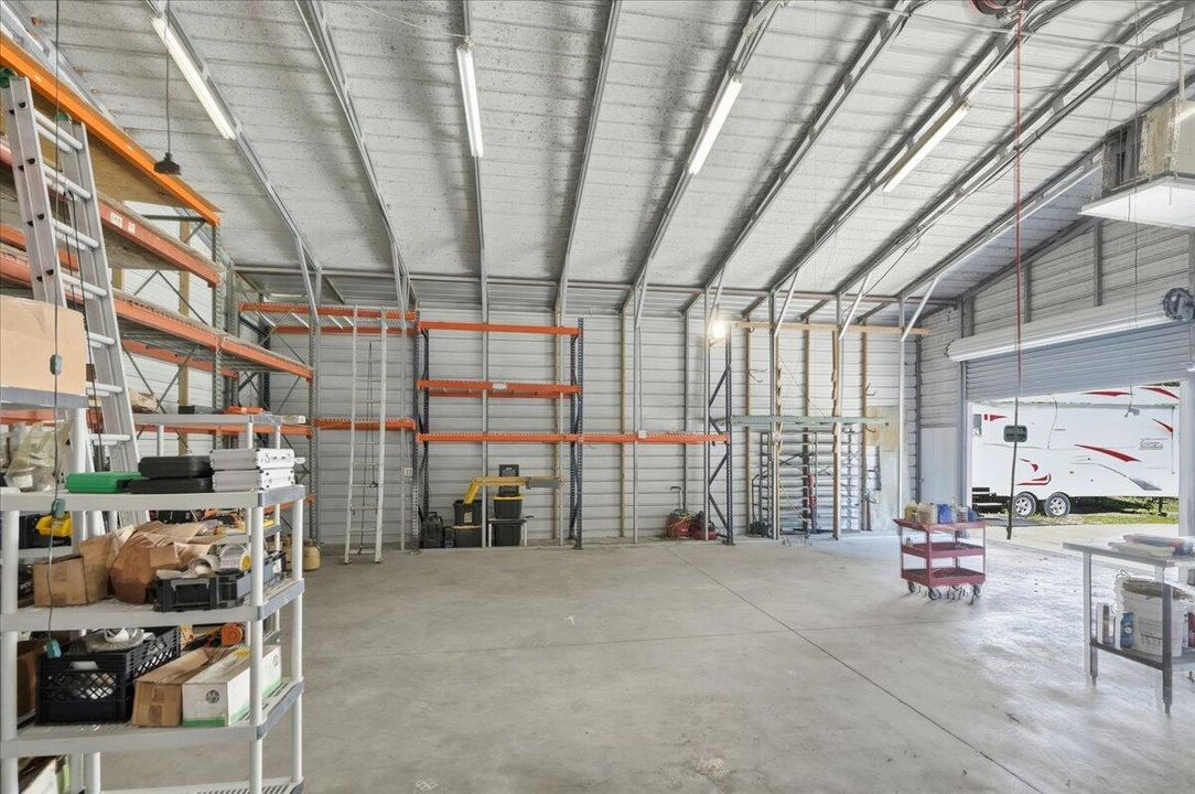 For Sale: $999,000 (5 beds, 3 baths, 2800 Square Feet)