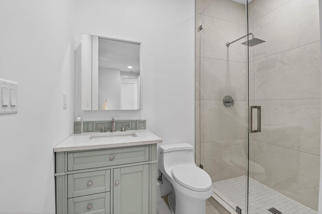 En Venta: $3,999,999 (5 camas, 3 baños, 3407 Pies cuadrados)