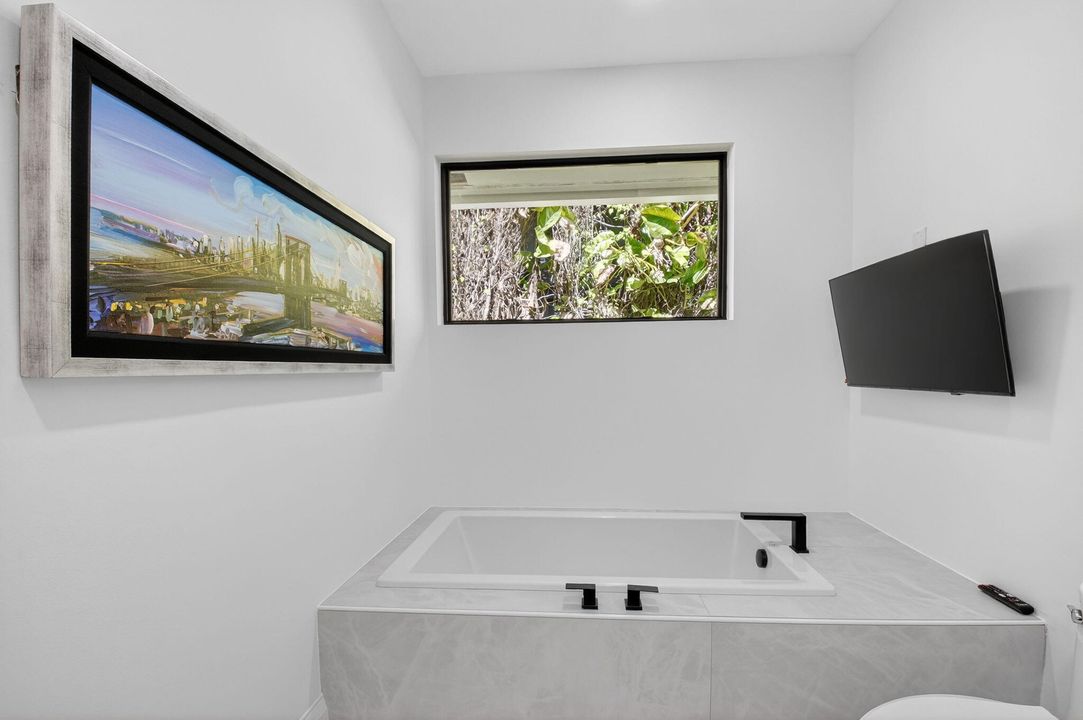 En Venta: $3,999,999 (5 camas, 3 baños, 3407 Pies cuadrados)