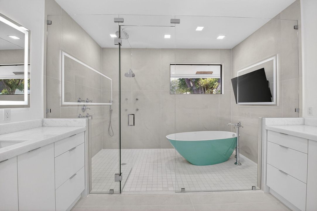 En Venta: $3,999,999 (5 camas, 3 baños, 3407 Pies cuadrados)