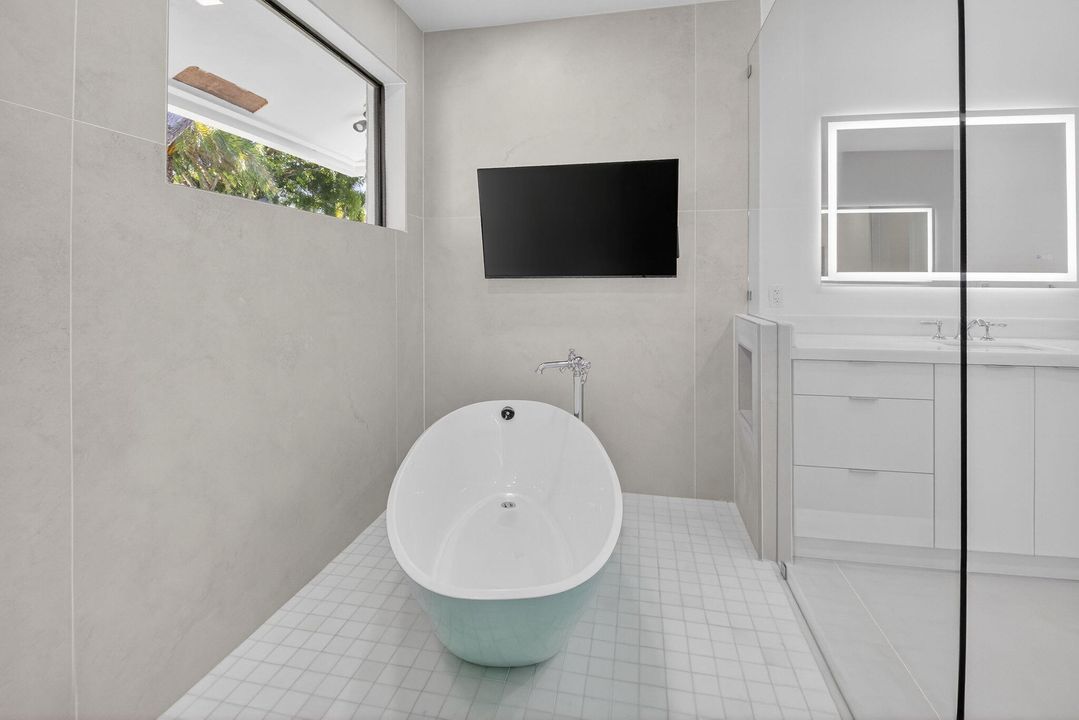 En Venta: $3,999,999 (5 camas, 3 baños, 3407 Pies cuadrados)